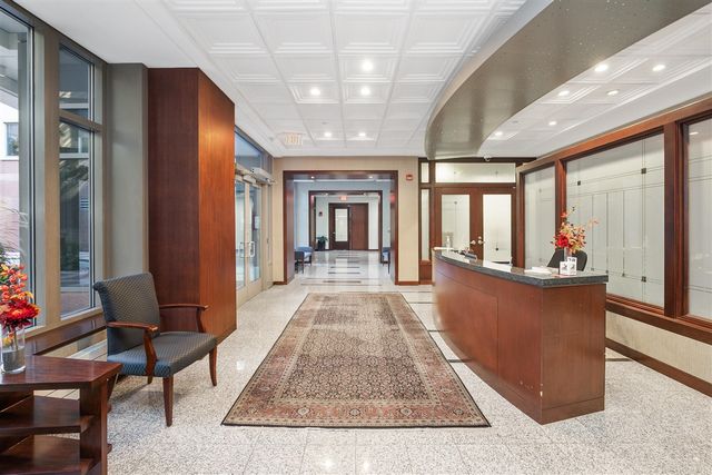103 Campau Circle 1911, Grand Rapids, MI 49503