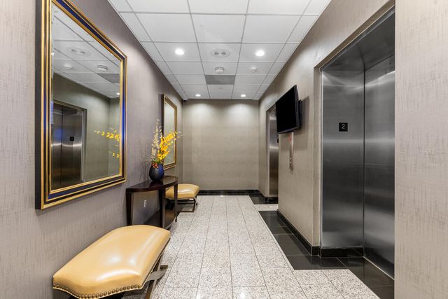 103 Campau Circle 1911, Grand Rapids, MI 49503