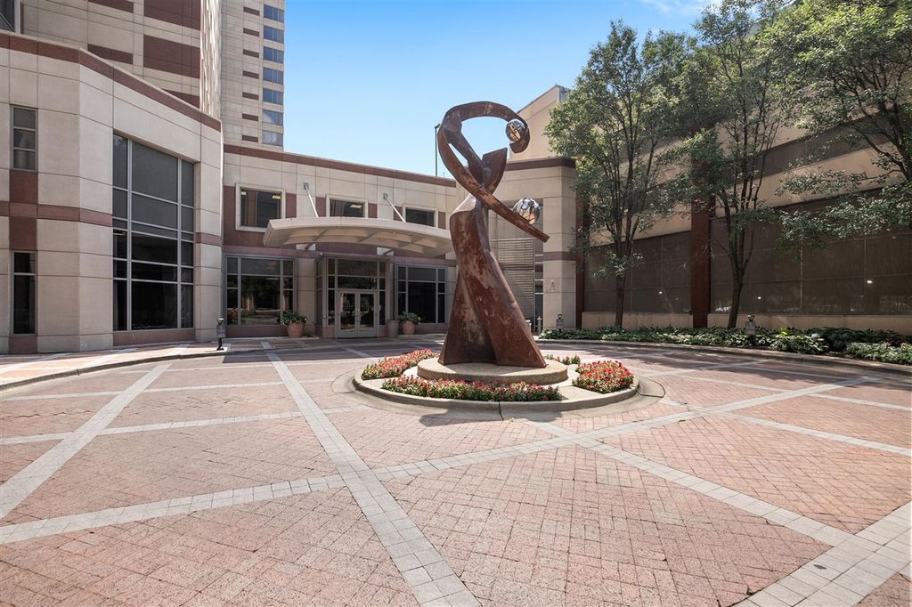 103 Campau Circle 1911, Grand Rapids, MI 49503
