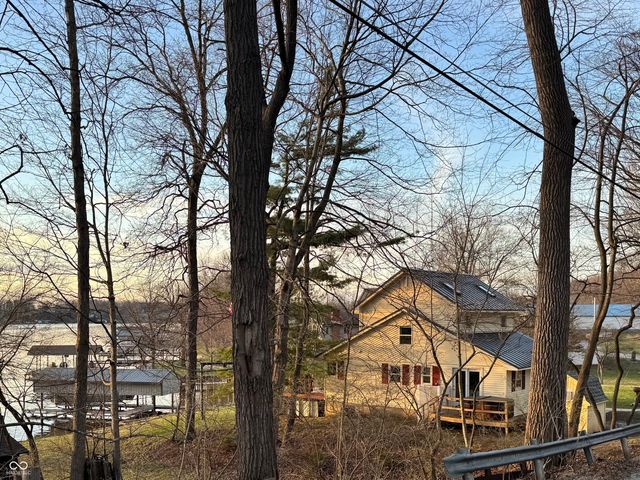 7740 N Sandy Beach Drive, Monticello, IN 47960