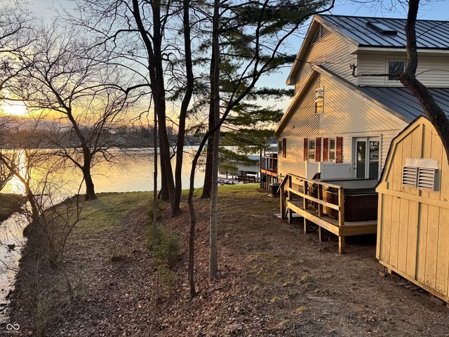 7740 N Sandy Beach Drive, Monticello, IN 47960