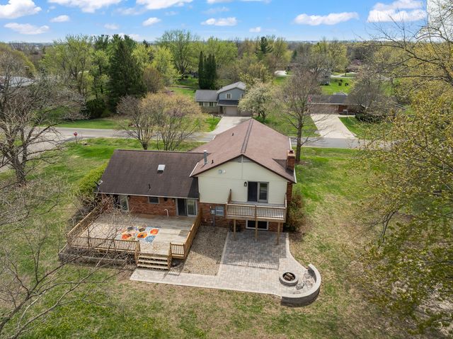 15878 Old Orchard Road, Bloomington, IL 61705