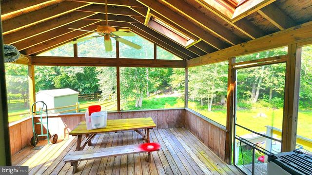 22 BROADLEAF DR, Newark, DE 19702