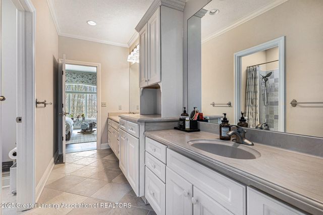 13600 Forest Hill Road, Grand Ledge, MI 48837