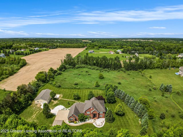 13600 Forest Hill Road, Grand Ledge, MI 48837