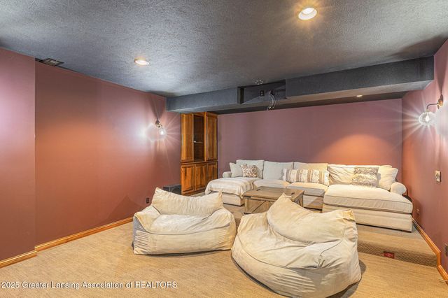 13600 Forest Hill Road, Grand Ledge, MI 48837