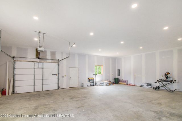 13600 Forest Hill Road, Grand Ledge, MI 48837