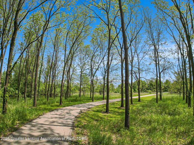 13600 Forest Hill Road, Grand Ledge, MI 48837