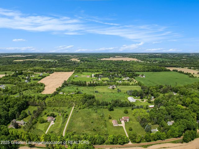 13600 Forest Hill Road, Grand Ledge, MI 48837