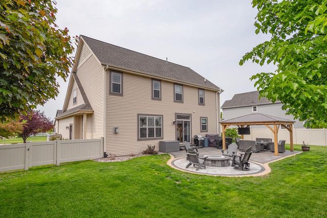 1712 Galena DRIVE, Port Washington, WI 53074