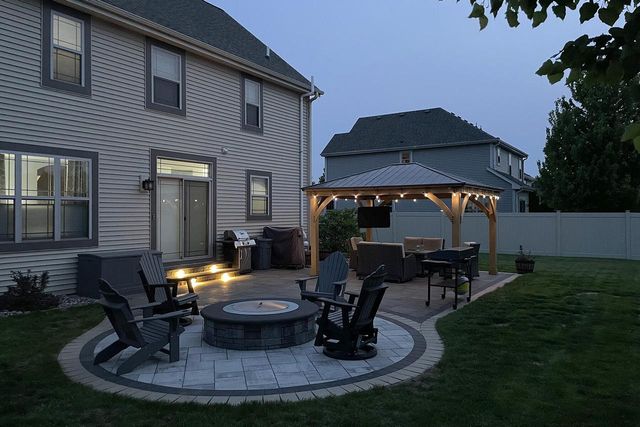 1712 Galena DRIVE, Port Washington, WI 53074
