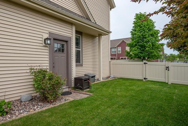 1712 Galena DRIVE, Port Washington, WI 53074