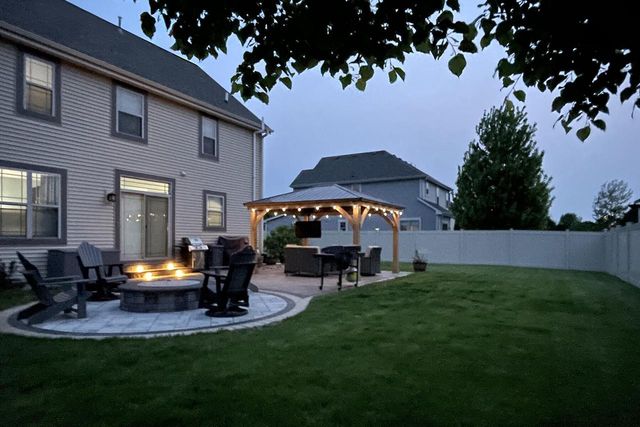 1712 Galena DRIVE, Port Washington, WI 53074