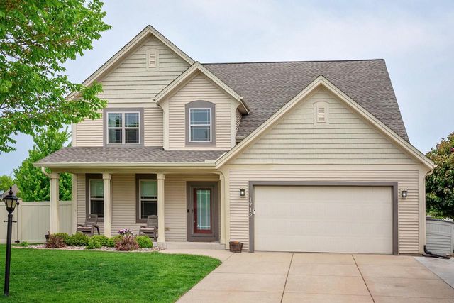1712 Galena DRIVE, Port Washington, WI 53074