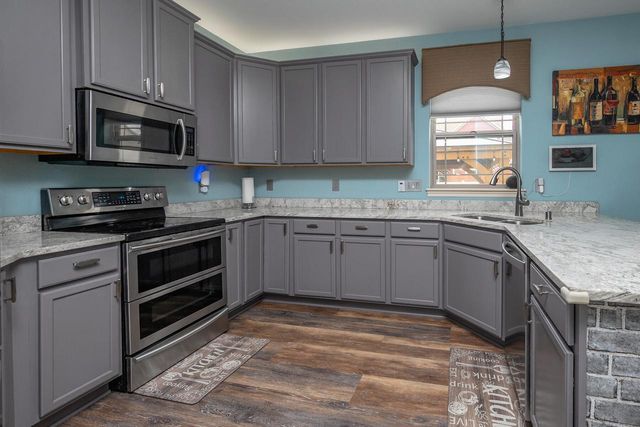 1712 Galena DRIVE, Port Washington, WI 53074
