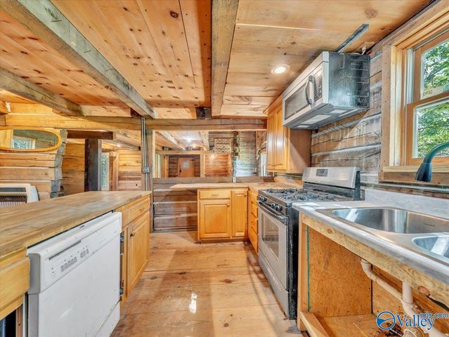 291 County Road 507, Rainsville, AL 35986