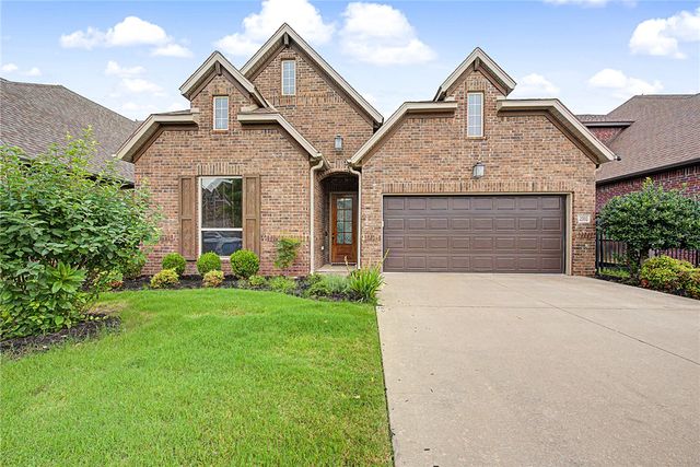 2702 Nottingham Avenue, Bentonville, AR 72713