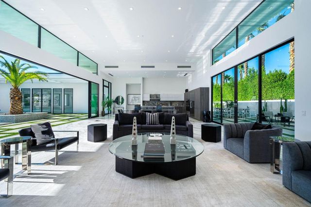 4 Bravo Court, Rancho Mirage, CA 92270