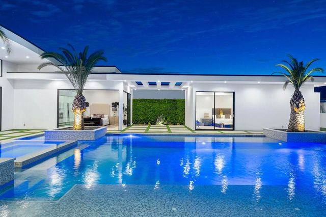 4 Bravo Court, Rancho Mirage, CA 92270