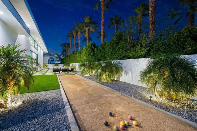 4 Bravo Court, Rancho Mirage, CA 92270