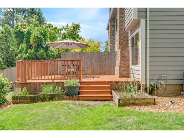 2038 TITAN Ter, West Linn, OR 97068