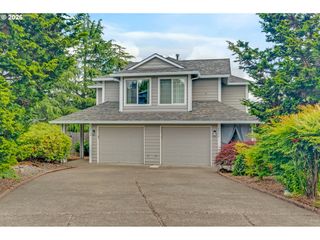 2038 TITAN Ter, West Linn, OR 97068