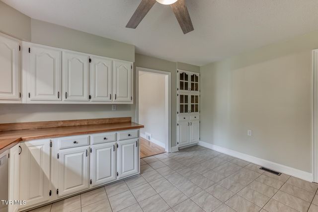 3935 Erwin Highway, Afton, TN 37616