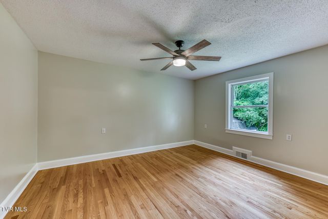 3935 Erwin Highway, Afton, TN 37616