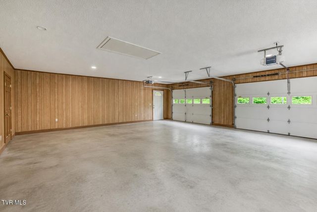 3935 Erwin Highway, Afton, TN 37616