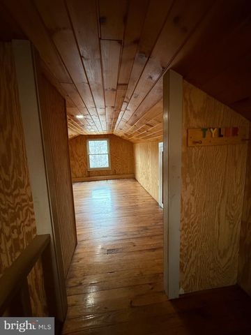 9505 MAIN, Huntingdon, PA 16652