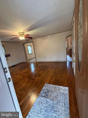 9505 MAIN, Huntingdon, PA 16652