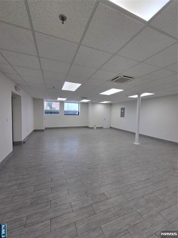 111 Charlotte Place 104, Englewood Cliffs, NJ 07632