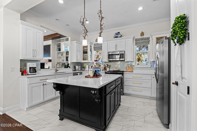 1324 10th Street, Southport, FL 32409