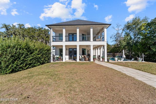 1324 10th Street, Southport, FL 32409