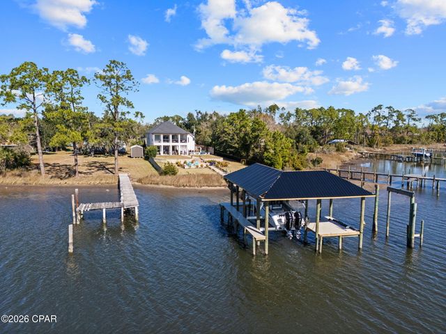 1324 10th Street, Southport, FL 32409