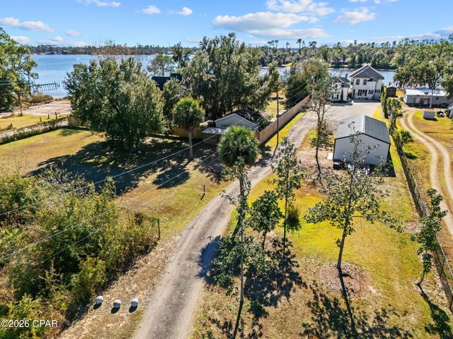 1324 10th Street, Southport, FL 32409