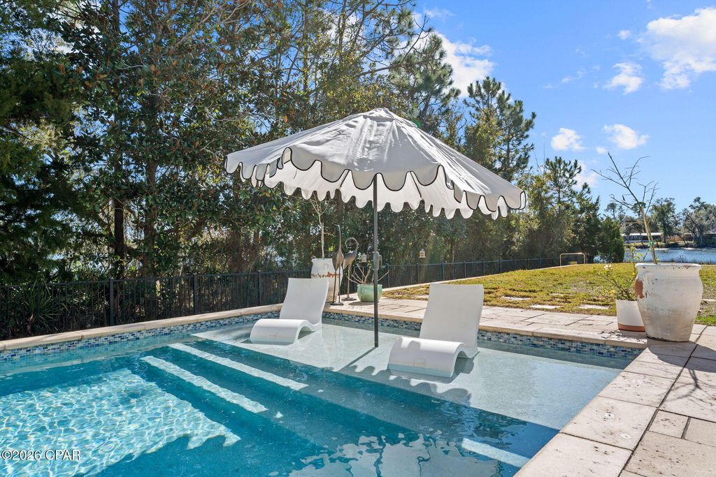 1324 10th Street, Southport, FL 32409