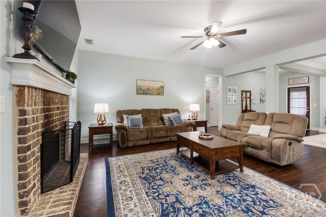 110 Spetchley Way, Bogart, GA 30622