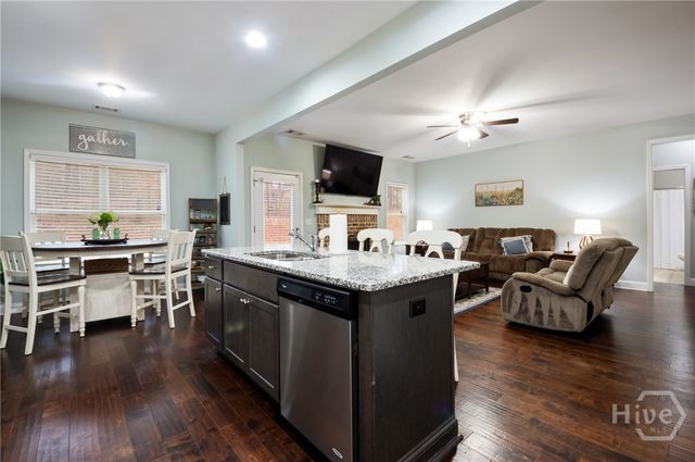 110 Spetchley Way, Bogart, GA 30622