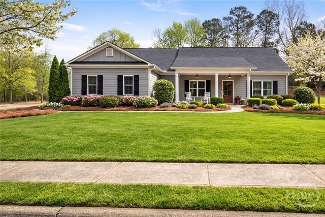 110 Spetchley Way, Bogart, GA 30622