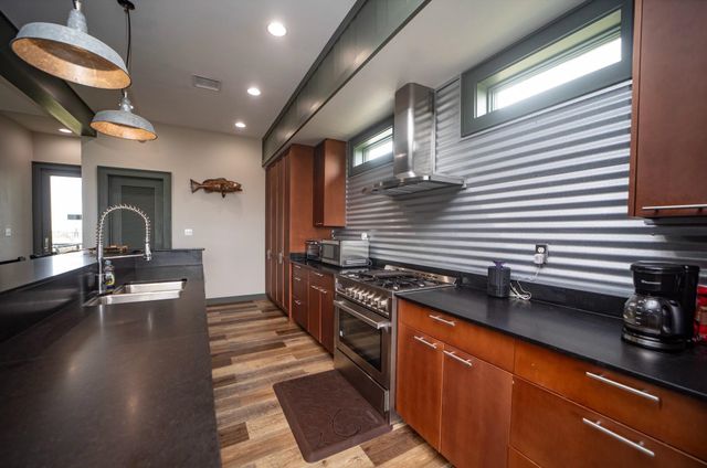 118 Hebert Ln, Grand Isle, LA 70358