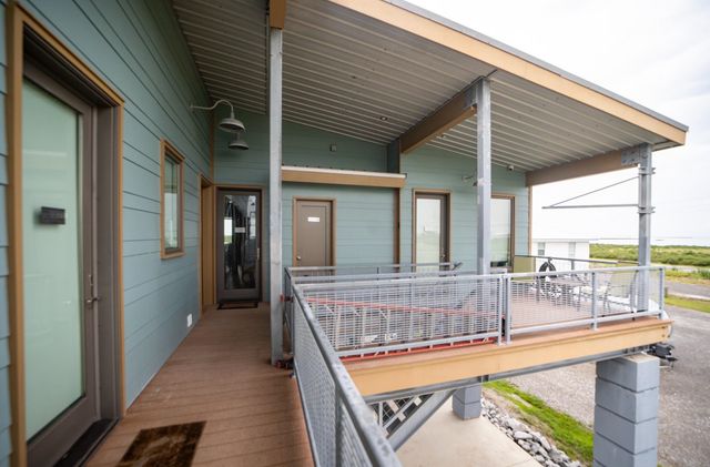 118 Hebert Ln, Grand Isle, LA 70358