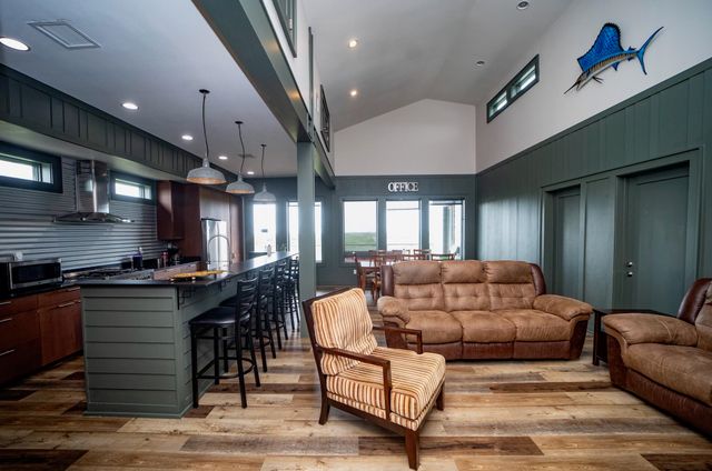 118 Hebert Ln, Grand Isle, LA 70358