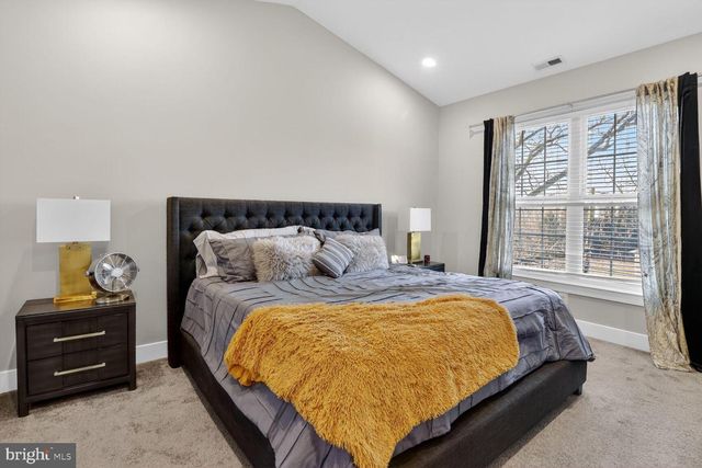 7853 OAKDALE AVE, Rosedale, MD 21237