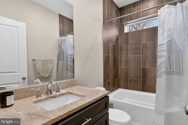 7853 OAKDALE AVE, Rosedale, MD 21237