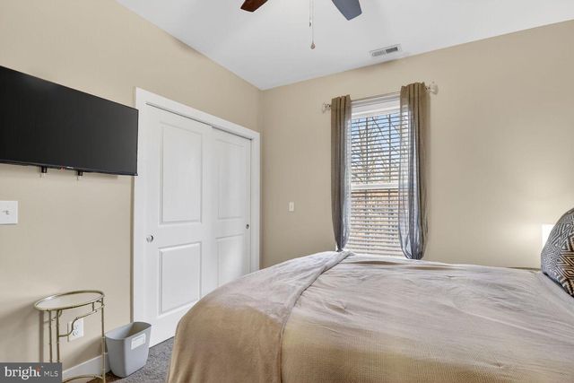 7853 OAKDALE AVE, Rosedale, MD 21237