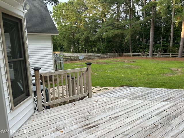 849 Maple Ridge Road, Greenville, NC 27858