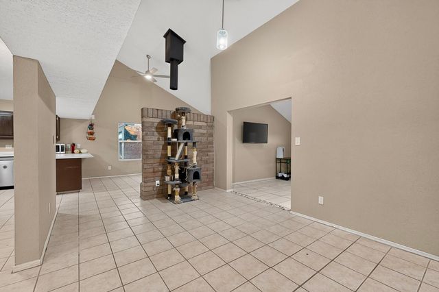 14 N Juan Road SW, Los Lunas, NM 87031