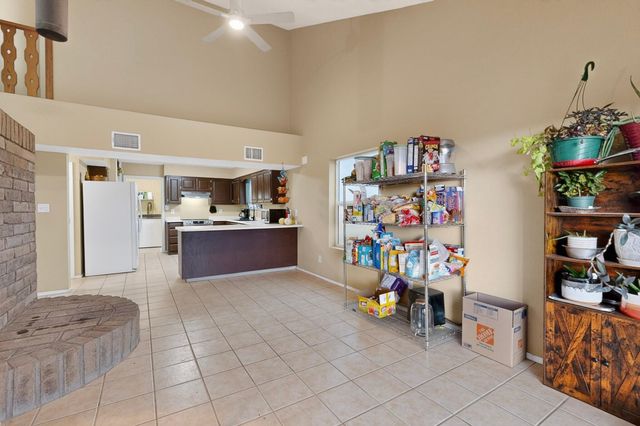 14 N Juan Road SW, Los Lunas, NM 87031