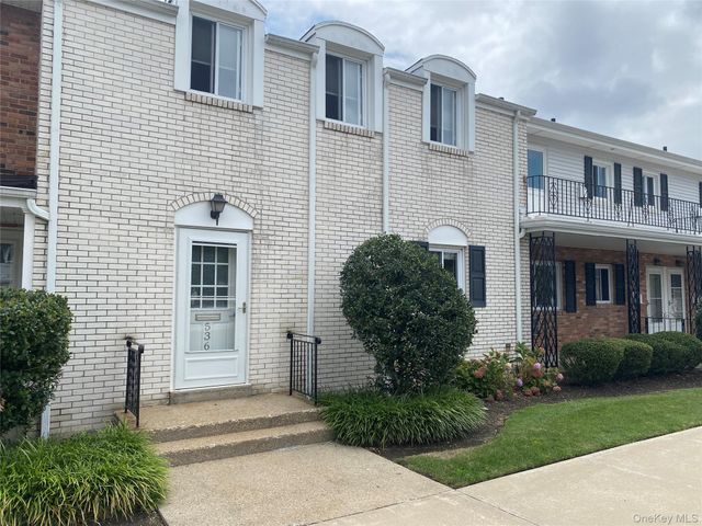 536 Dawson Lane, Jericho, NY 11753